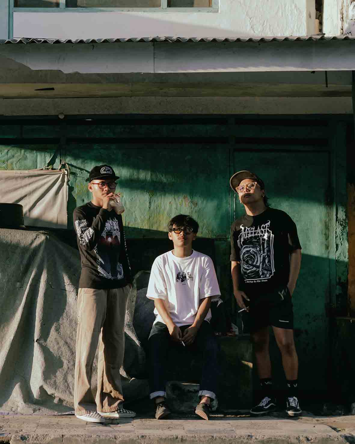 The Komat Rilis Mini Album “Punggung Beton”, Potret Keresahan Kelas Pekerja Gen Z dari Madura