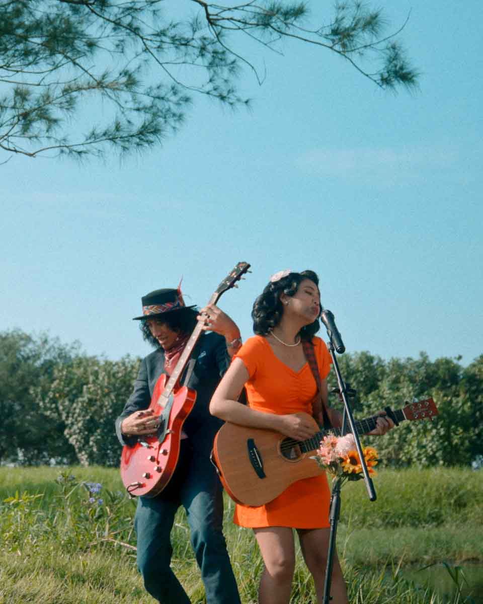 Sambut Valentine, Ruzan & Vita Rilis Video Klip “Rayuanmu” dengan Nuansa Kenangan Romantis Masa Remaja