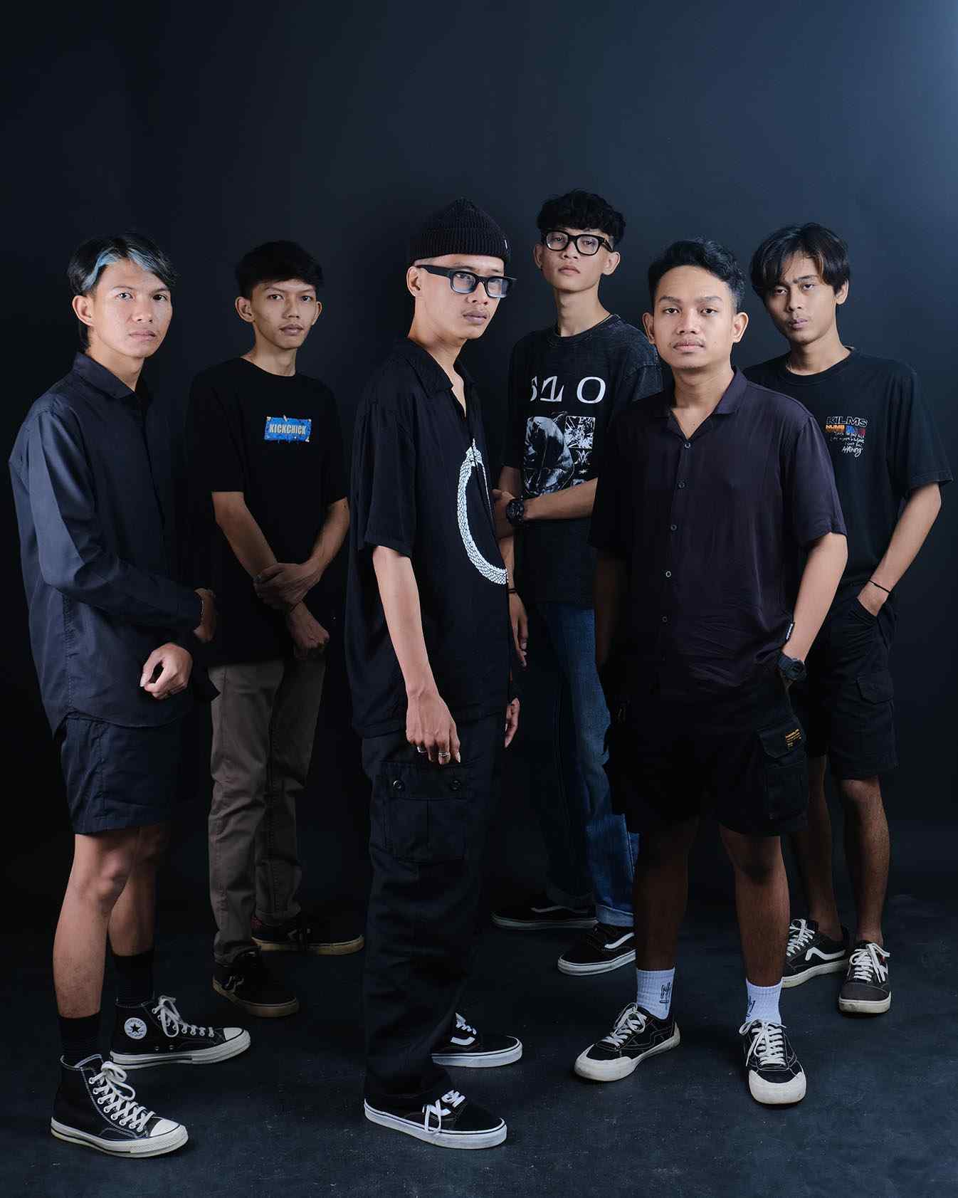 Desperate Thinkkids Rilis “AYAT V – Nice 2 CU”, Pertemuan Emosional dengan Masa Lalu di Tengah Soundscape Ambient yang Sinematik