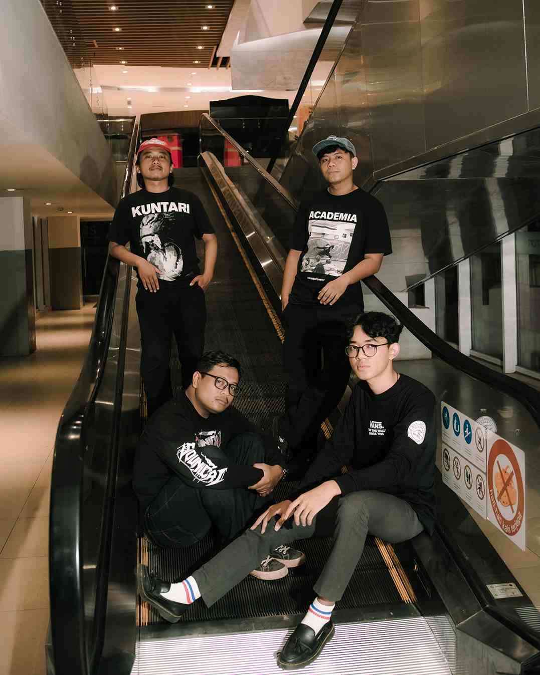 Menangkap Bingar Masa Muda di Trotoar, THE TÖRAH Resmi Lepas Single Alternative Rock “Klimaks”