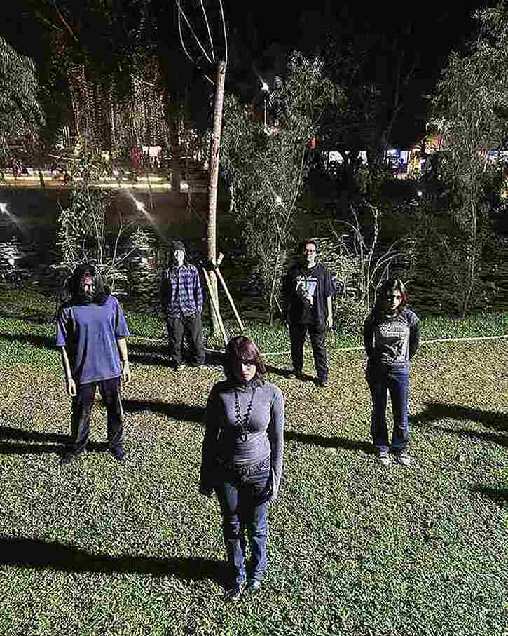 HYDOZE Debut Lewat Maxi Single “Unreachable”, Eksplorasi Shoegaze dengan Sentuhan Midwest Emo