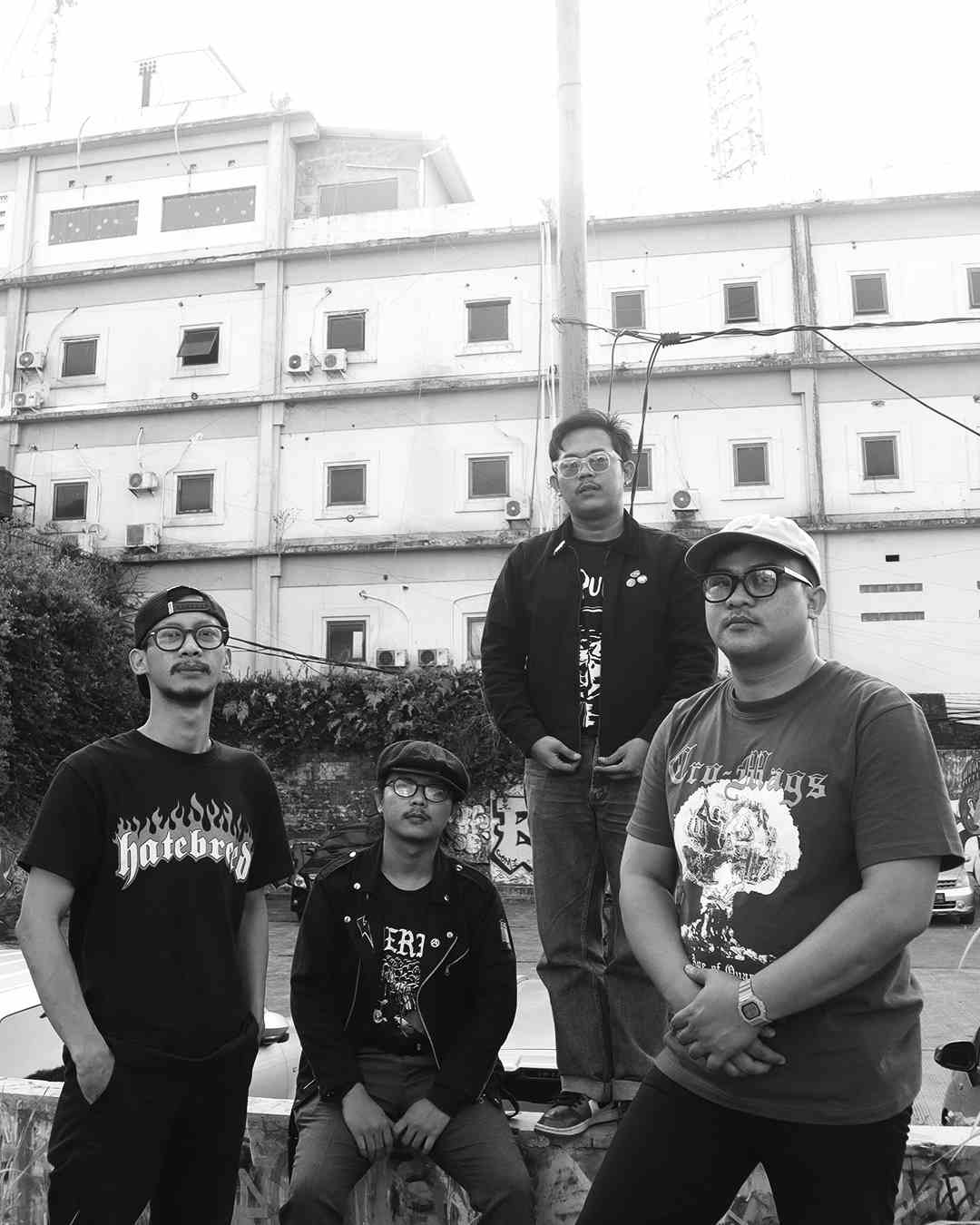 Holding Hands Rilis EP Perdana “Stubborn”, Ledakan Old School Hardcore dari Bogor yang Menolak Menyerah