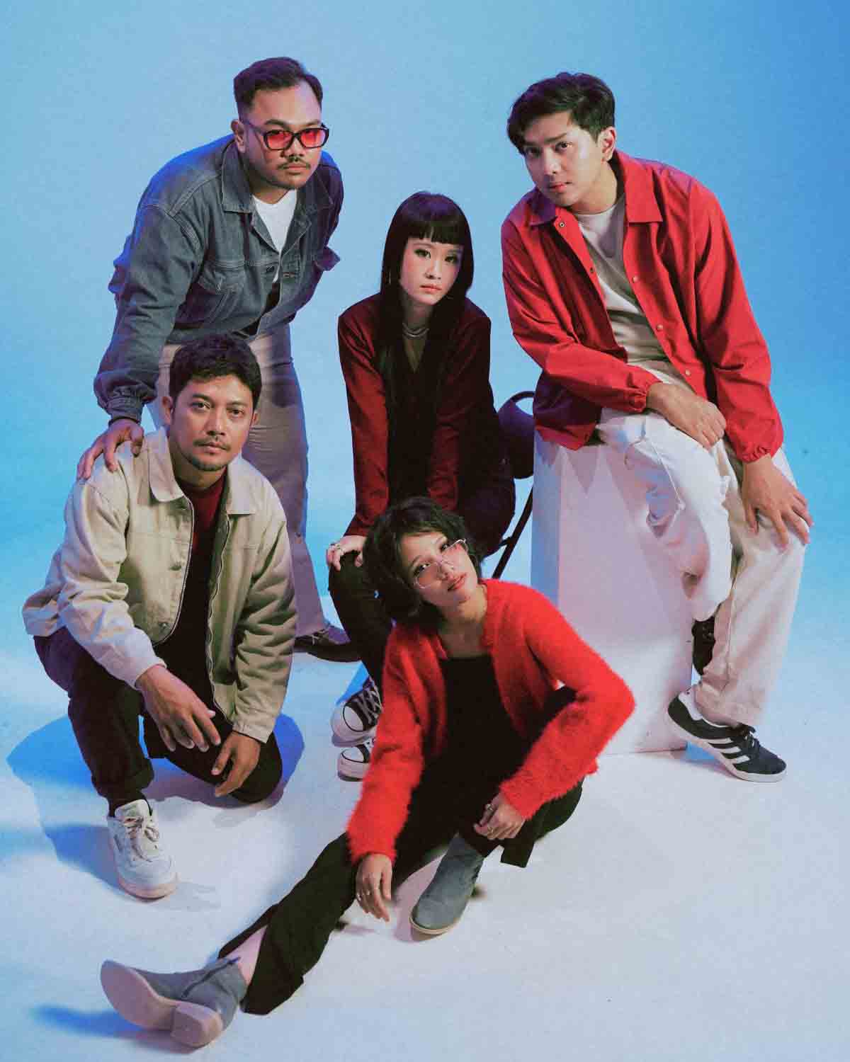 Aesthetic City Club Bawa Romantisme 90-an ke “Kaleidoscope”, EP Perdana yang Penuh Warna