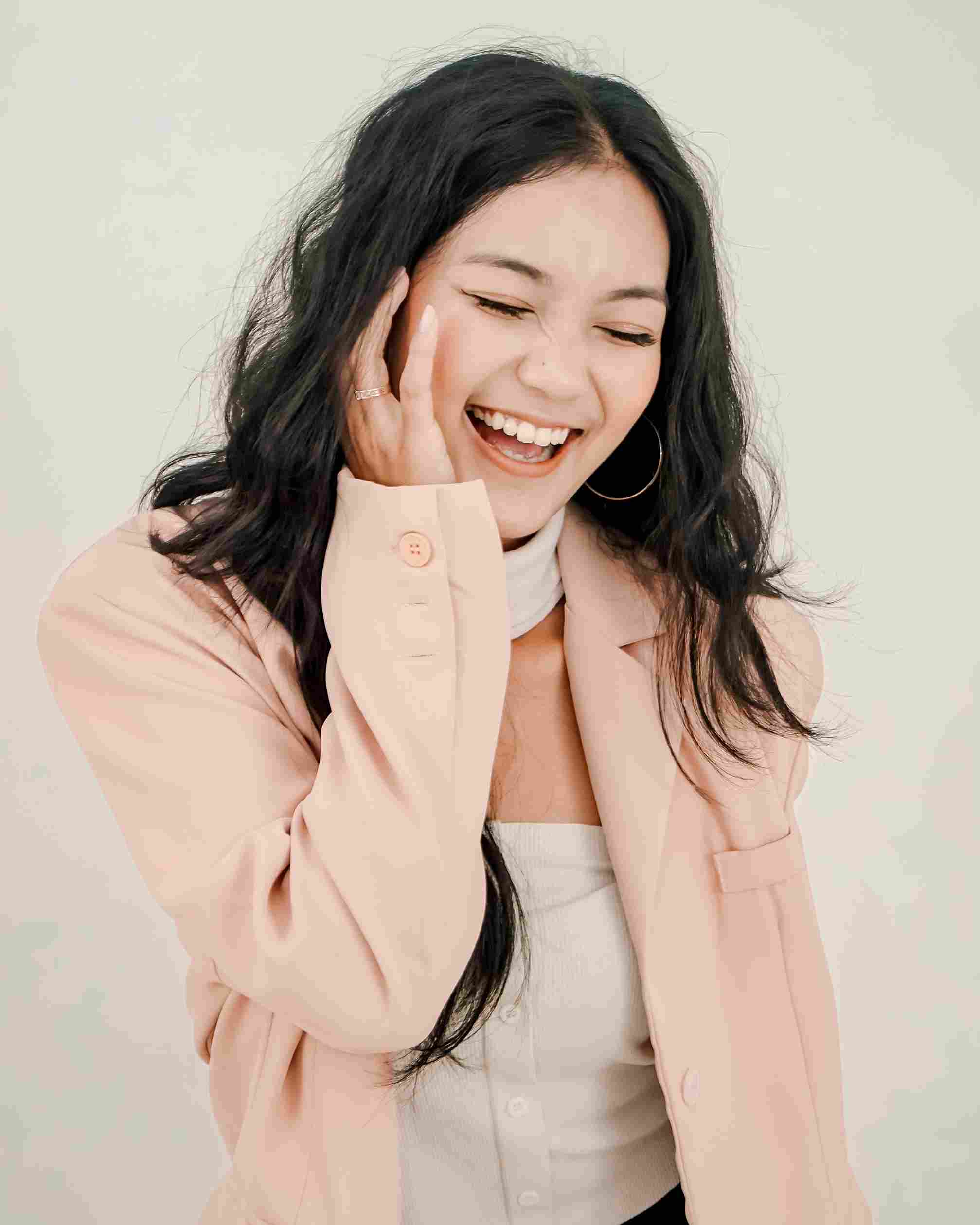 Lauren Buka Perjalanan Musik Lewat “Berjanjilah”, SynthPop Elegan dengan Energi Electro yang Edgy